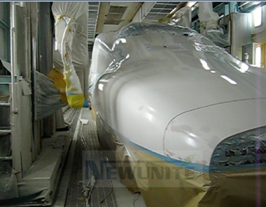 高铁机器人喷漆