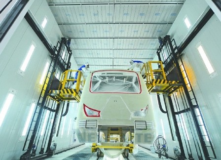 地铁车头喷漆房